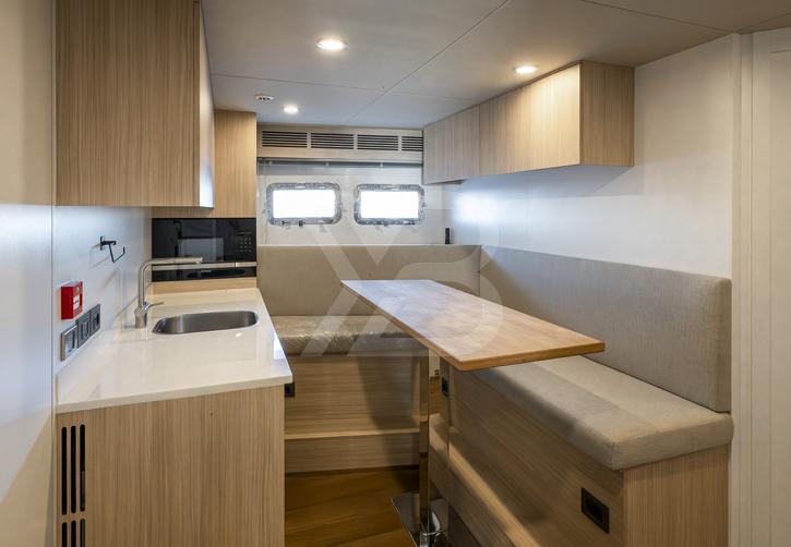 Tuccini yacht interior 17