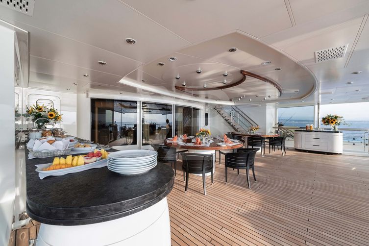 Sunrays yacht interior 18