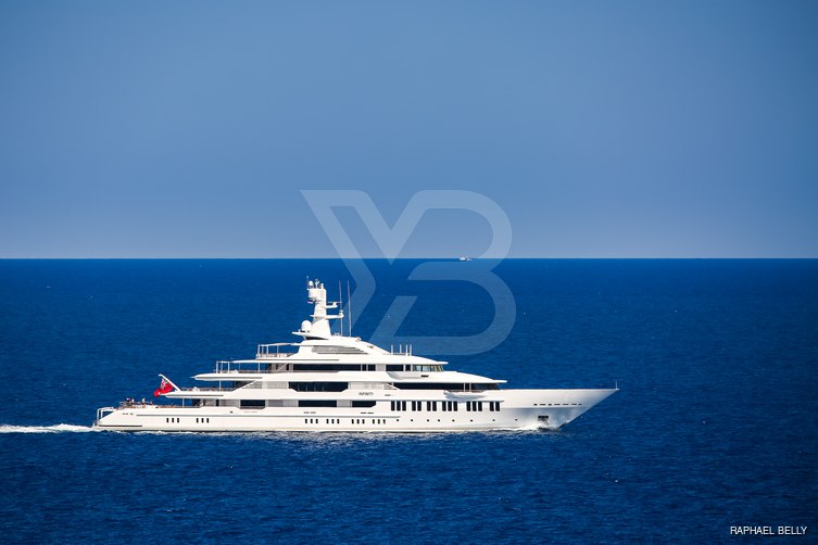 Samsara yacht exterior 2