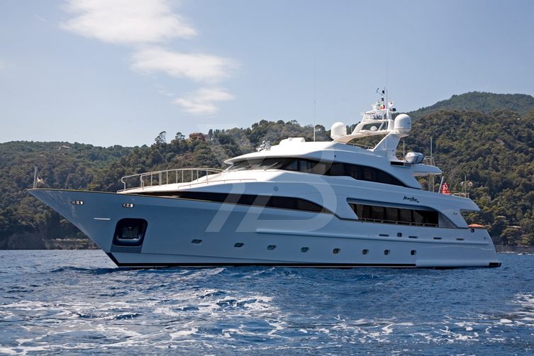 Black Rose yacht exterior 12