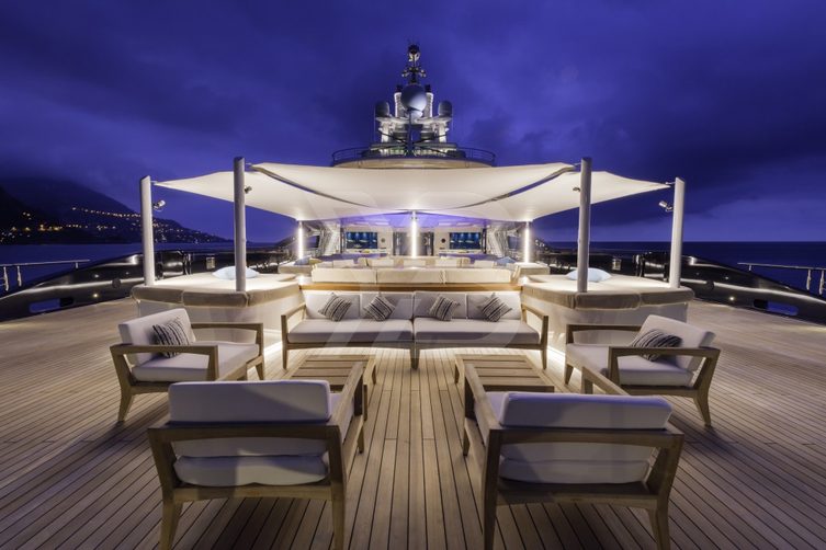 Luna yacht exterior 5