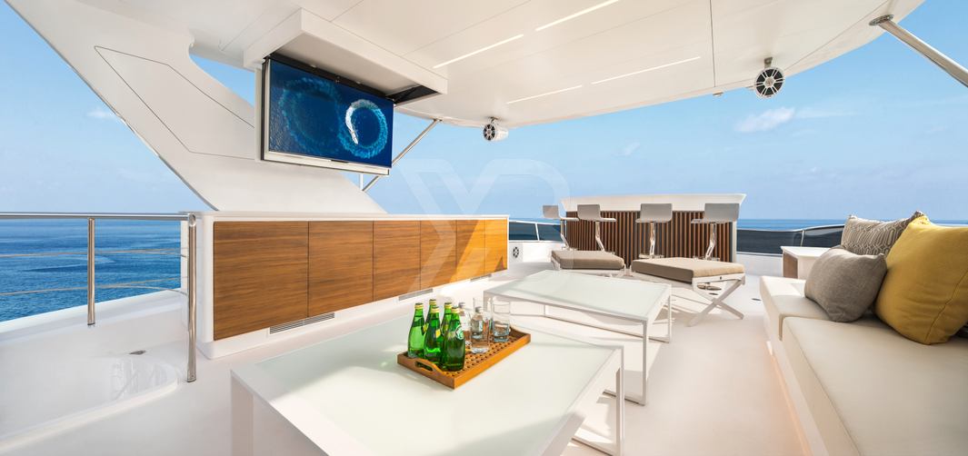 Ocean Lily yacht interior 19