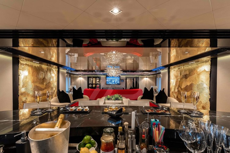 Sea Pearl yacht interior 10