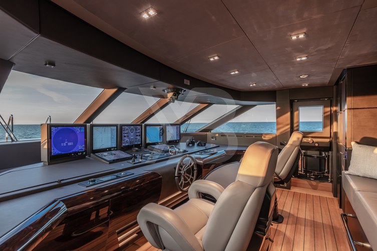 K2 yacht interior 13