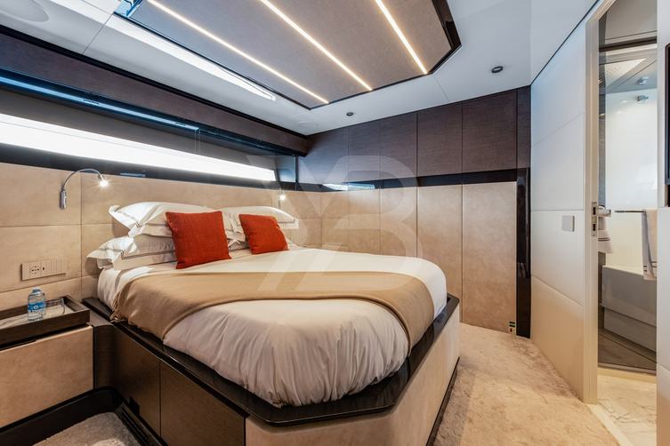 Martita yacht interior 15