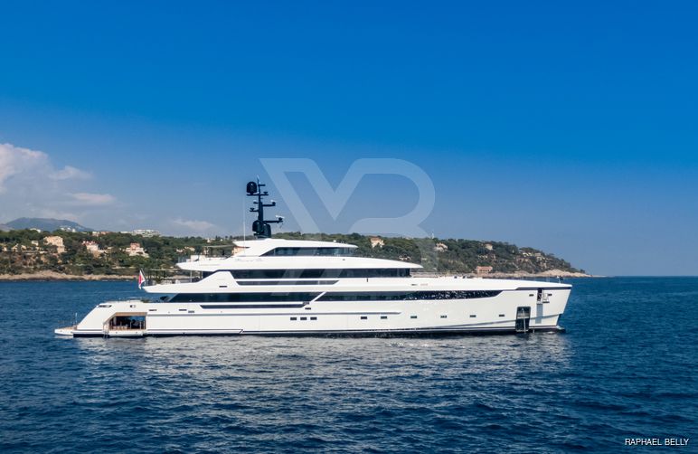 Rose d'Or yacht exterior 11