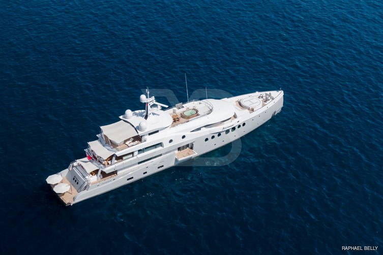 Stardust yacht exterior 5