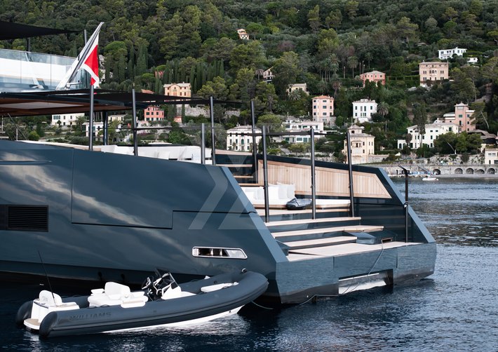 San yacht exterior 31