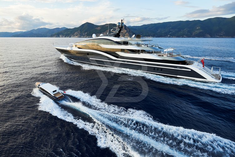 Dar yacht exterior 26