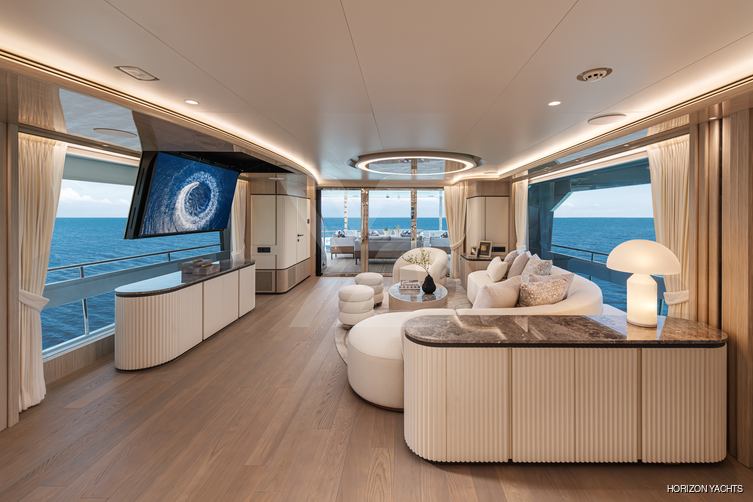 FD80 /15 yacht interior 9