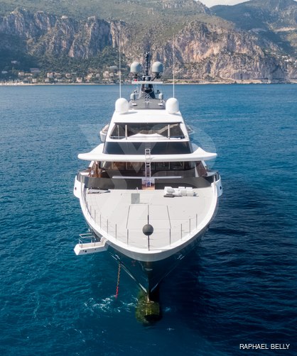 Luna yacht exterior 58