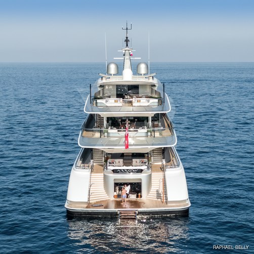 Arrow yacht exterior 11