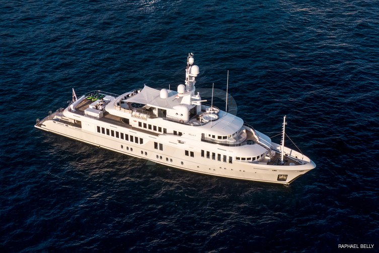 Bella II yacht exterior 8