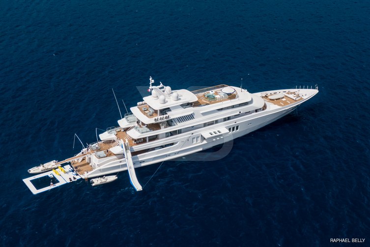 Coral Ocean yacht exterior 2