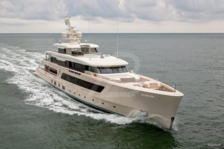 Samaya yacht exterior 3