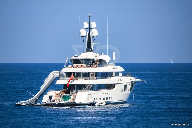 Lunasea yacht exterior 13