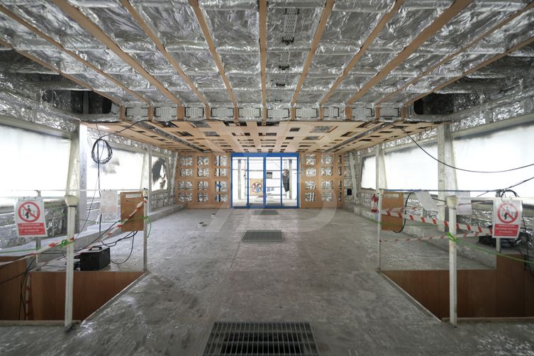 Eleven yacht interior 10