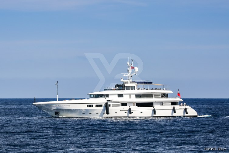 Emelina yacht exterior 3