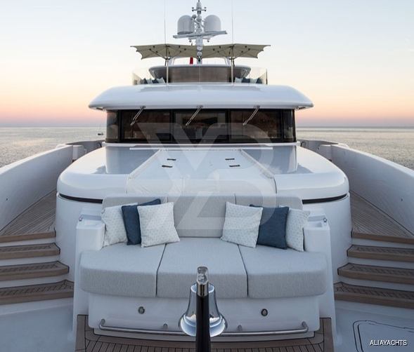 Ruya yacht exterior 3