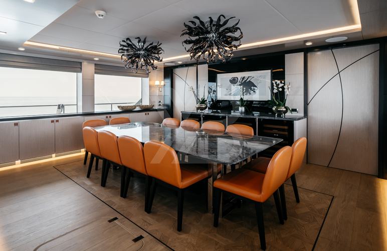 Heeus yacht interior 7
