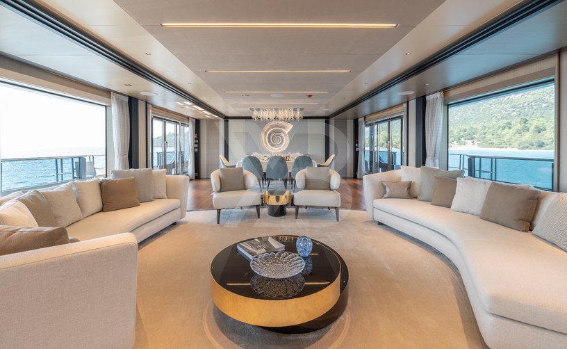 Tatiana V yacht interior 9