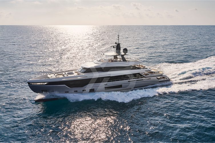 Tanelorn yacht exterior 104