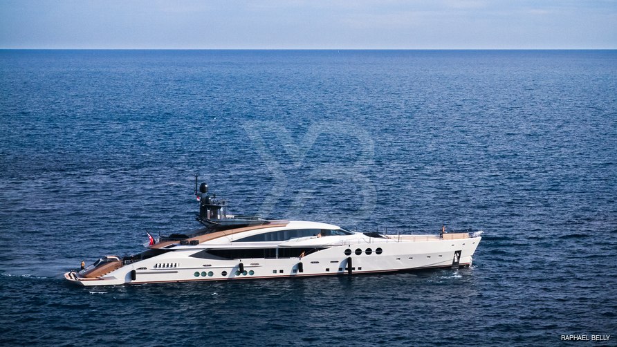 Lady M yacht exterior 13