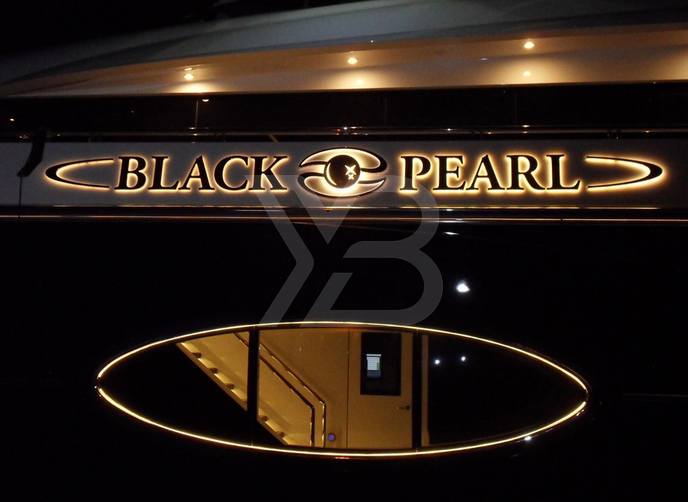 Black Pearl yacht interior 27