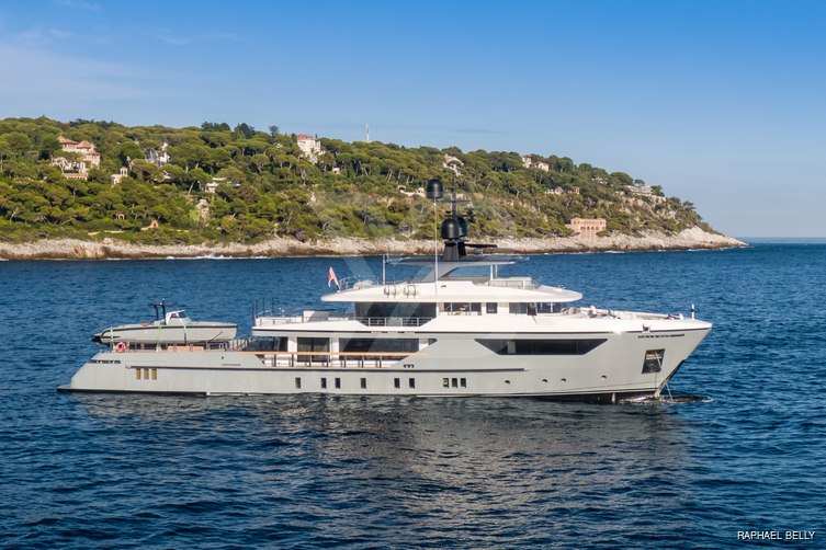 Myko yacht exterior 15