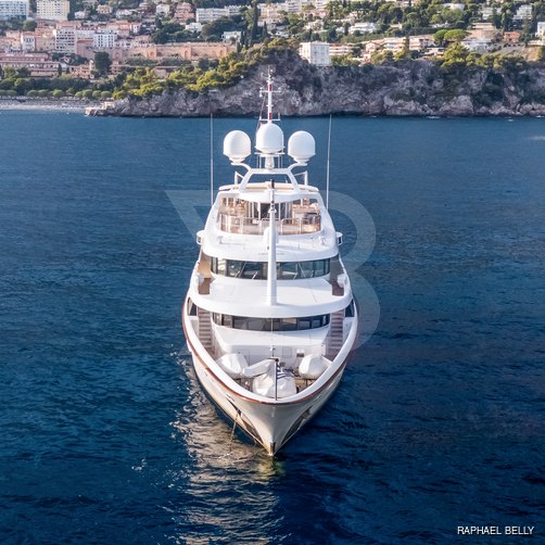 IDyllic yacht exterior 3