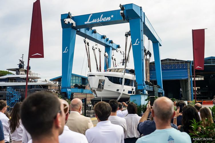 Crystal III yacht exterior 3