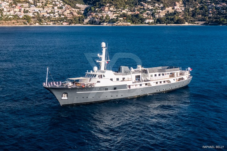 Voyager yacht exterior 7