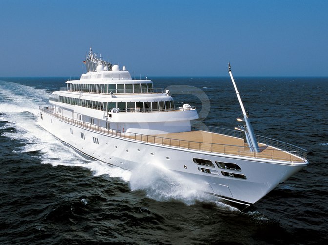 Rising Sun yacht exterior 11