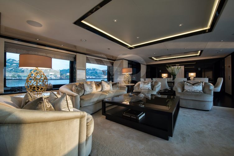 Gigagi yacht interior 9