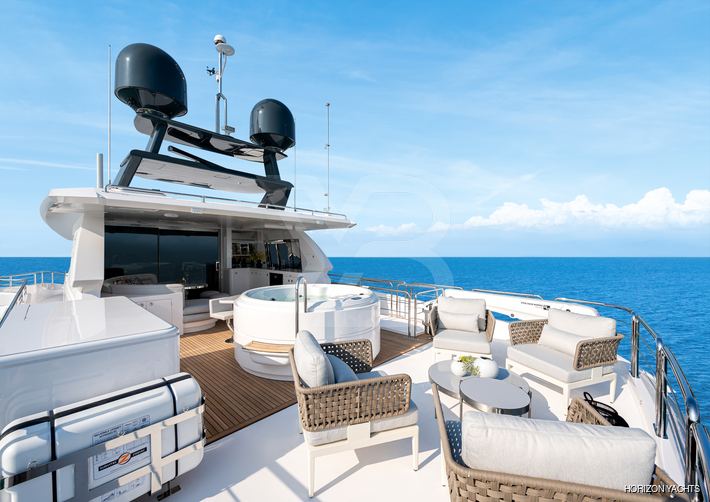 FD80 /15 yacht exterior 4