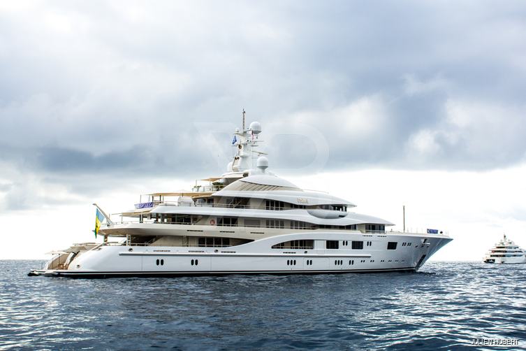 Meridian A yacht exterior 19