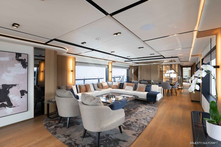 Sandbank yacht interior 7