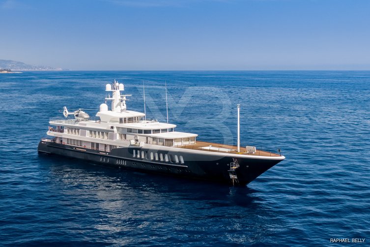 Air yacht exterior 24