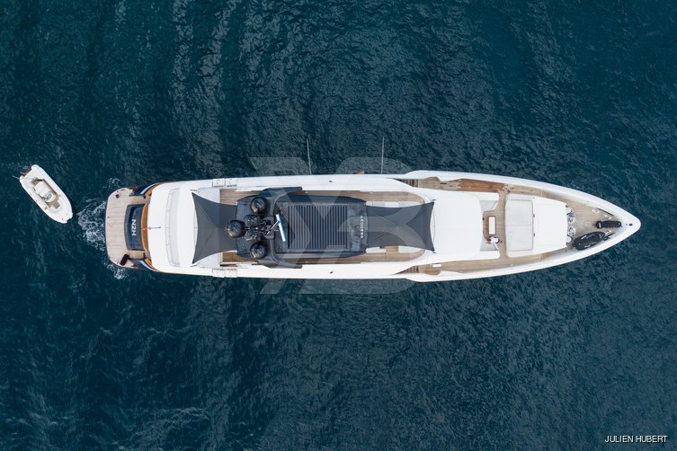 OM yacht exterior 13