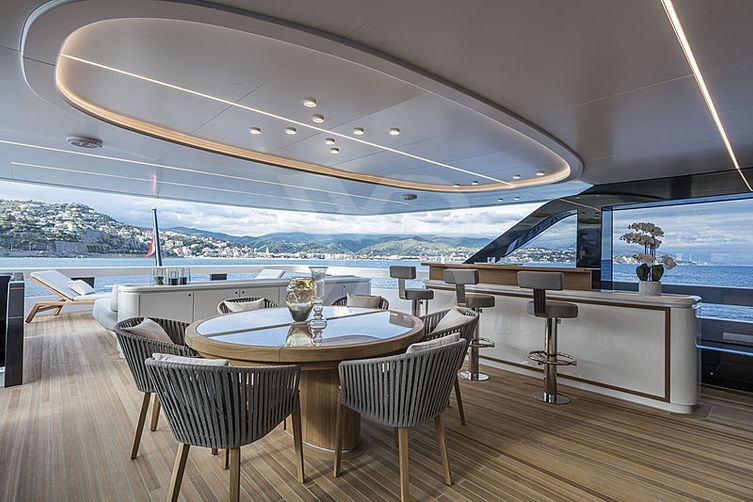 L.A.U.L. yacht interior 4