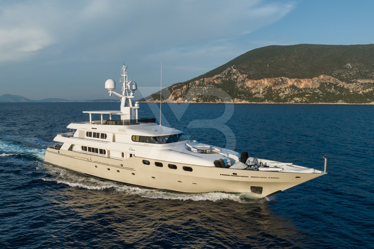 Eileen yacht exterior 2