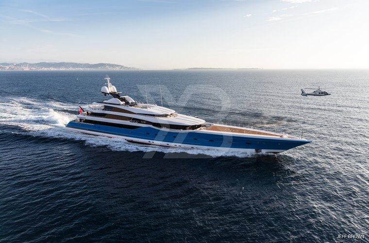 Madame Gu yacht exterior 14