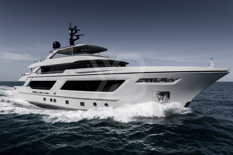 Nuri yacht exterior 2