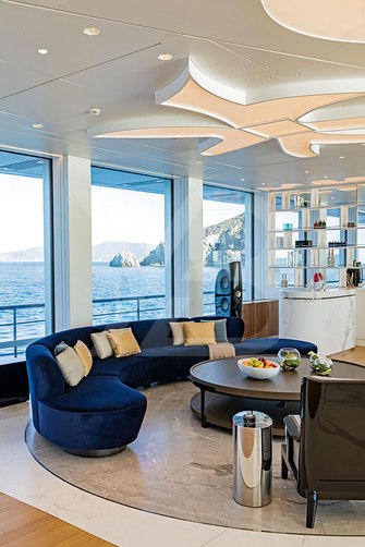 Luminosity yacht interior 15