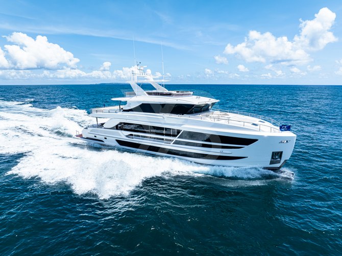 Horizon FD100 /911 yacht exterior 21