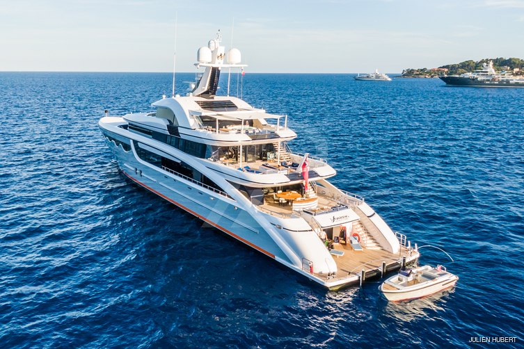 Starlust yacht exterior 111