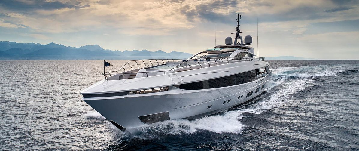 El Leon yacht exterior 42