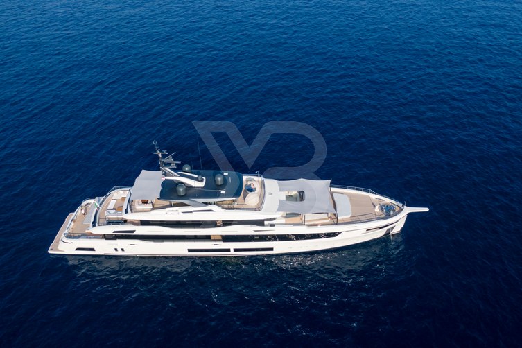 IVAH511 yacht exterior 11