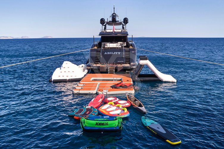 Ability yacht exterior 30