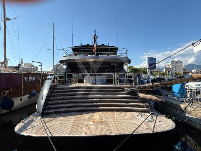 Lady Betty yacht exterior 3